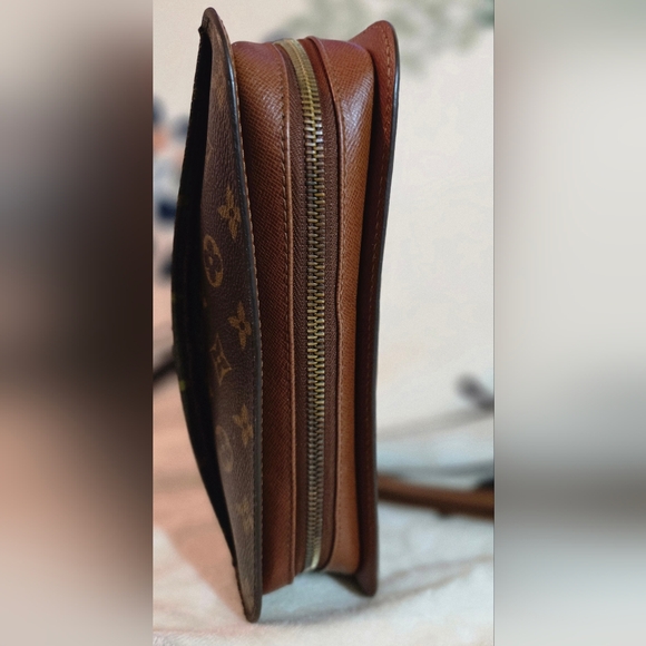 💯 Authentic Louis Vuitton Orsay Clutch - Picture 9 of 13